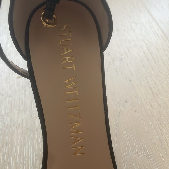STUART WEITZMAN PEARL HEELS - Picture 2 of 5